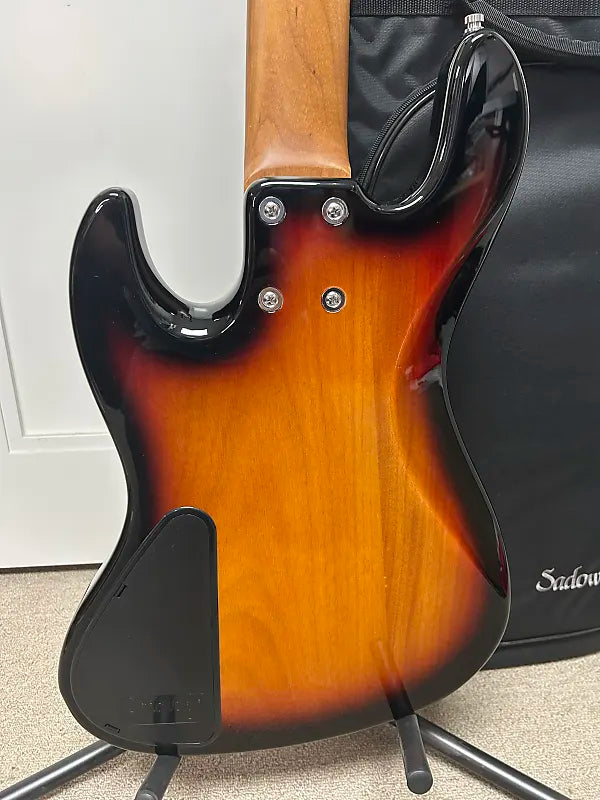 Sadowsky MetroExpress 21 Fret Vintage M/J Bass 5 String Morado Fretboard - Tobacco Sunburst