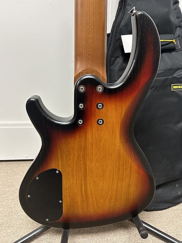 Aria Pro II 313-MK2/5 5 String Detroit Bass - Open Pore Sunburst