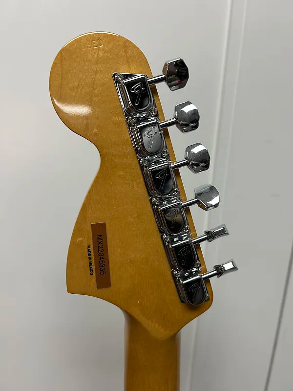 Fender Vintera '70s Telecaster Deluxe with Maple Fretboard - Mocha