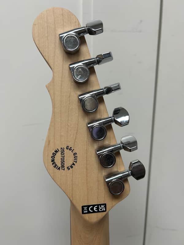 G&L Tribute Series ASAT Deluxe Carved Top w/Rosewood Fretboard - Trans Black