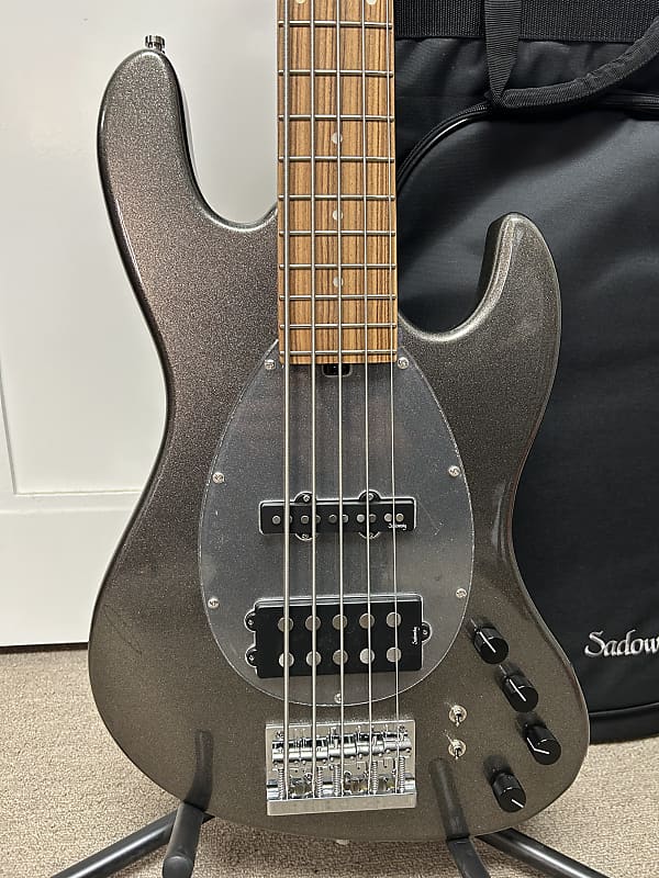 Sadowsky MetroExpress 21 Fret Vintage M/J Bass 5 String Morado Fretboard - Silver Metallic