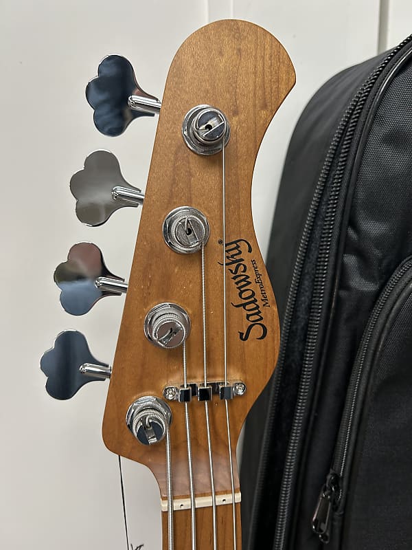 Sadowsky MetroExpress Hybrid P/J 4 String Bass w/Maple Fingerboard 2024 - Silver Metallic