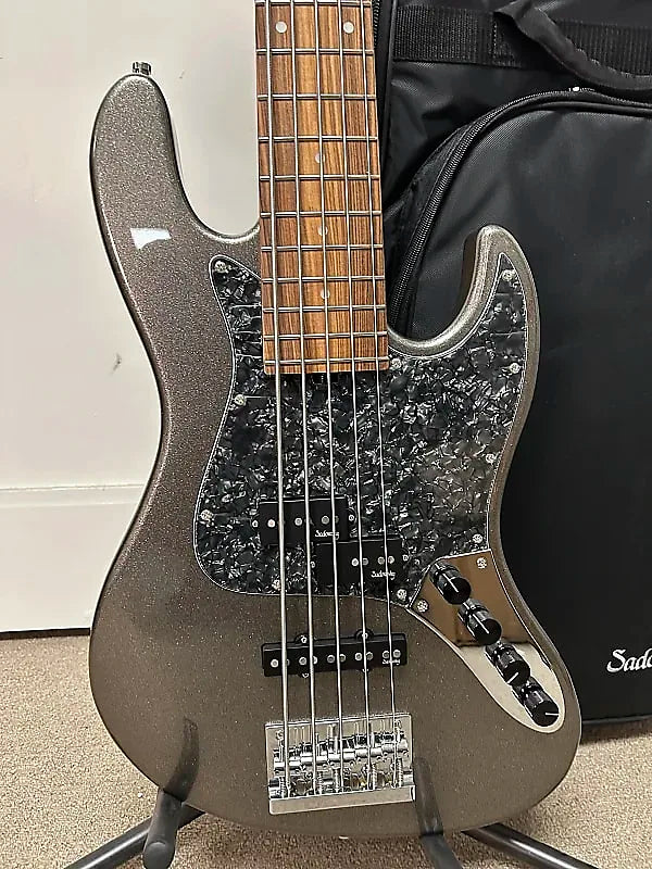 Sadowsky MetroExpress Hybrid P/J 5 String Bass w/Morado Fingerboard - Silver Metallic