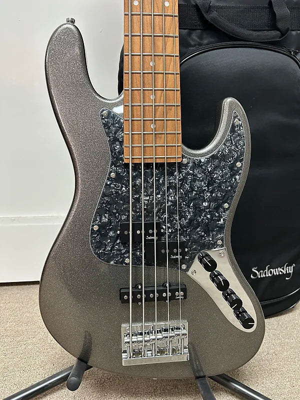 Sadowsky MetroExpress Hybrid P/J 5 String Bass w/Maple Fingerboard - Silver Metallic
