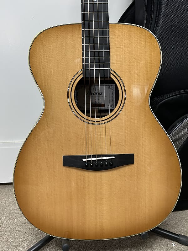 Alvarez LF70e Laureate Folk/OM Acoustic Guitar w/Electronics - Daybreak