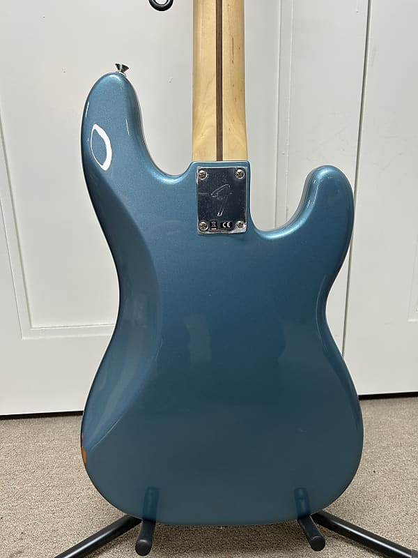 Fender Player Precision Bass Left-Handed with Maple Fretboard - Tidepool