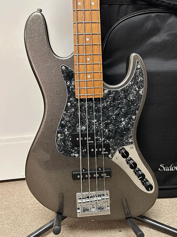 Sadowsky MetroExpress Hybrid P/J 4 String Bass w/Maple Fingerboard 2024 - Silver Metallic