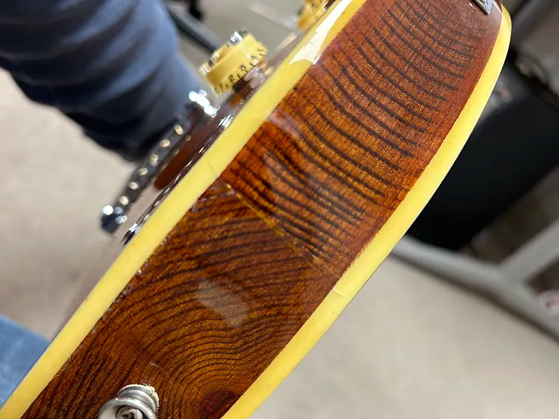 Cort Single Cut 1986 Electric LP Style Guitar w/Case