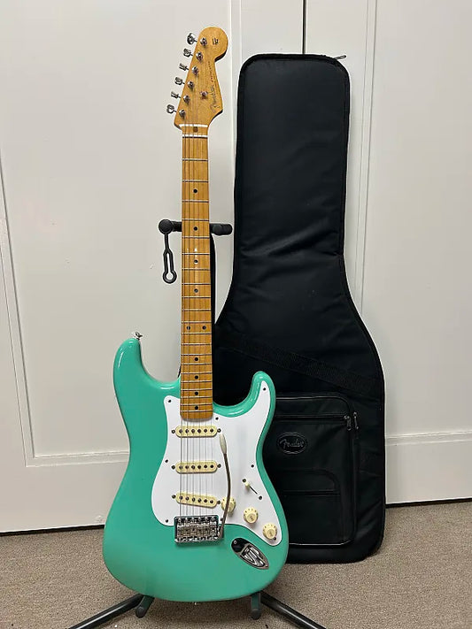 Fender Vintera '50s Stratocaster with Maple Fretboard - Seafoam Green