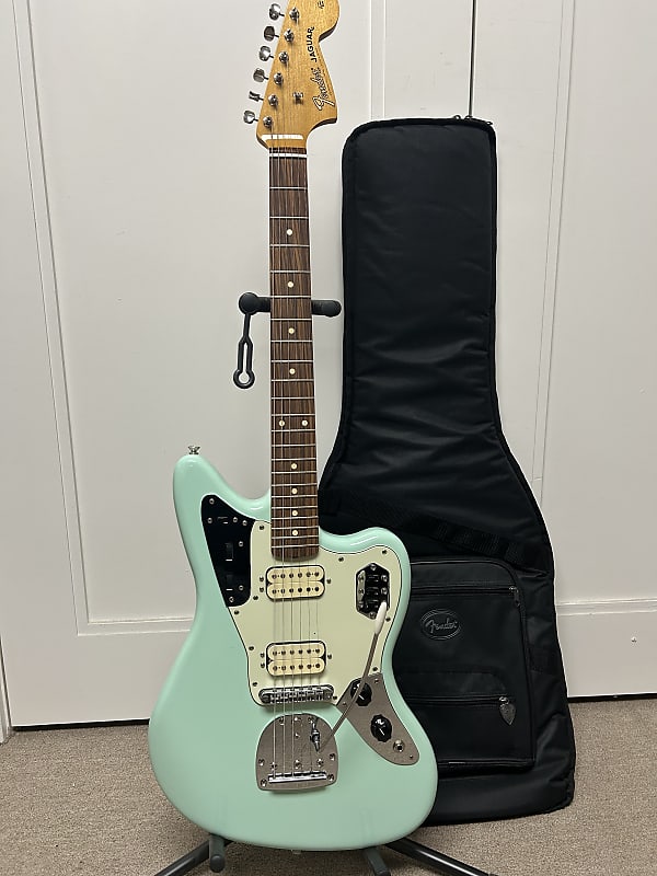 Fender Vintera '60s Jaguar Modified HH with Pau Ferro Fretboard - Surf Green