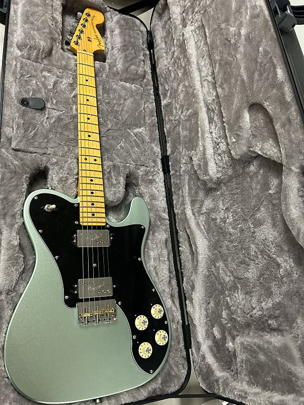 Fender American Professional II Telecaster Deluxe with Maple Fretboard - Mystic Surf Green