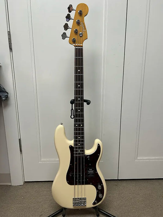 Fender Vintera II '60s Precision Bass - Olympic White
