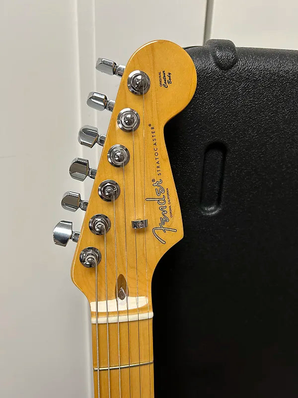 Fender American Professional II Stratocaster HSS with Maple Fretboard - Sienna Sunburst