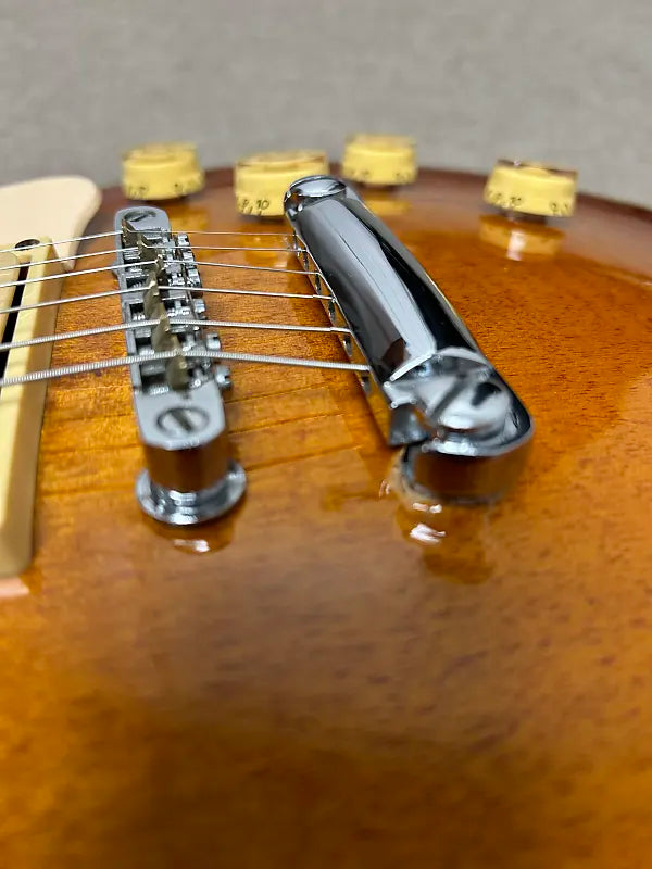 Cort Single Cut 1986 Electric LP Style Guitar w/Case