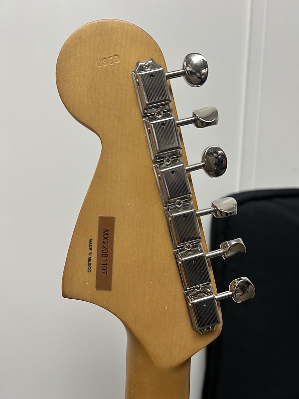 Fender Vintera '60s Jaguar Modified HH with Pau Ferro Fretboard - Surf Green