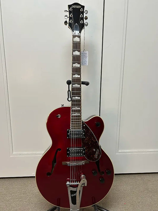Gretsch G2420T Streamliner Hollow Body with Bigsby - Candy Apple Red