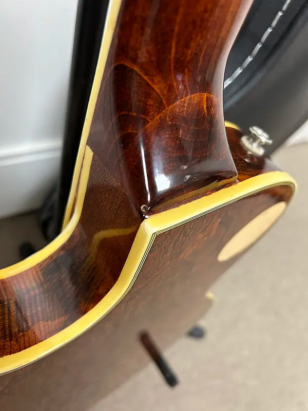 Cort Single Cut 1986 Electric LP Style Guitar w/Case