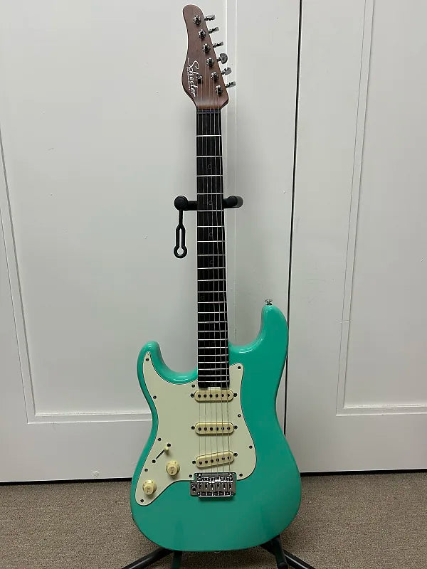 Schecter Nick Johnston Traditional with Ebony Fretboard Left-Handed - Atomic Green