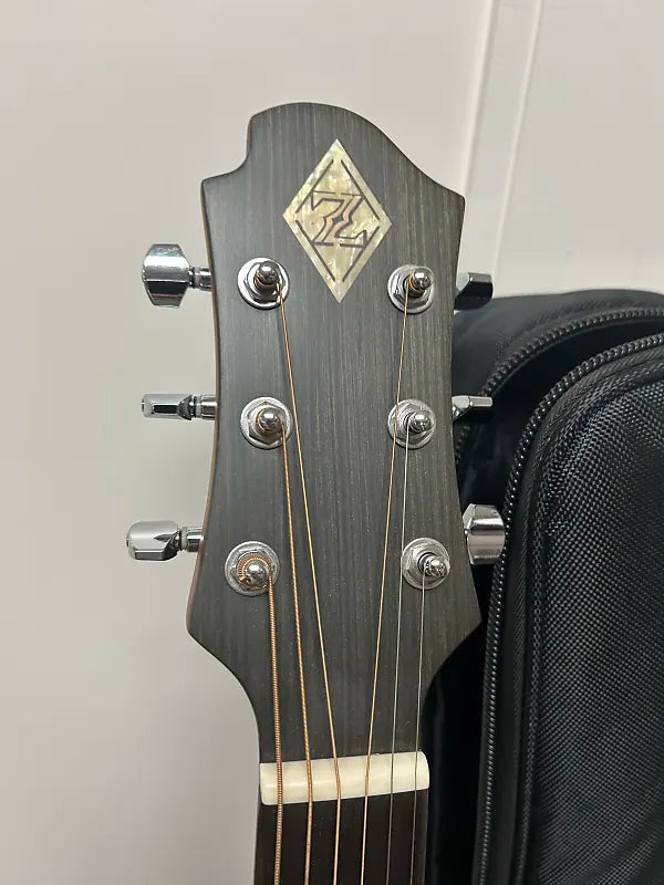 Zemaitis CAF-80H-DBK Acoustic Guitar w/Electronics - Black