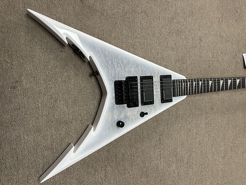 Jackson Pro Series Corey Beaulieu Signature King V KV6Q - Winterstorm