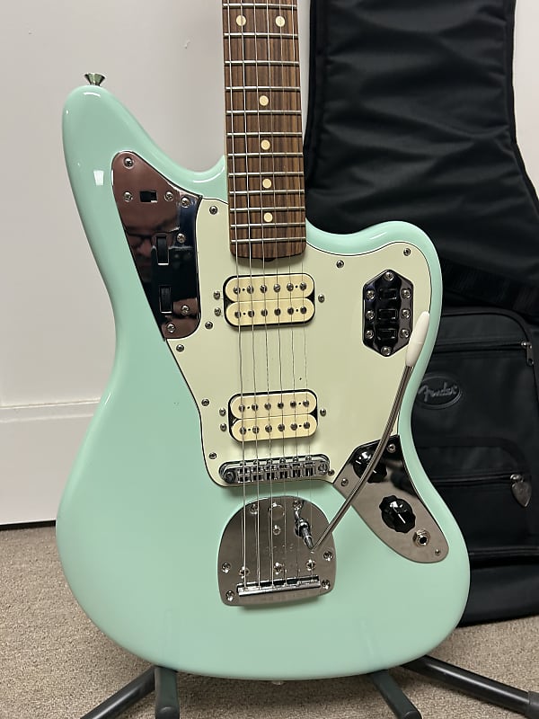 Fender Vintera '60s Jaguar Modified HH with Pau Ferro Fretboard - Surf Green