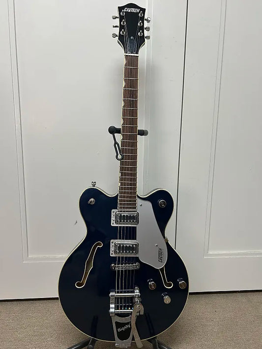 Gretsch G5622T Electromatic Center Block Double-Cut Semi Hollow Body Guitar with Bigsby - Midnight Sapphire