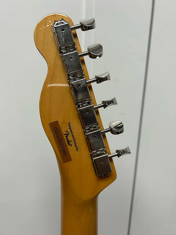 Fender Squier Limited Edition Classic Vibe 60's Custom Esquire Electric Guitar Shell Pink