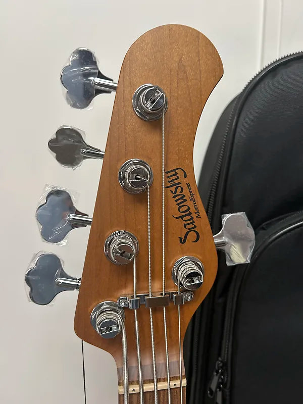 Sadowsky MetroExpress 21 Fret Vintage M/J Bass 5 String Morado Fretboard - Champagne Metallic