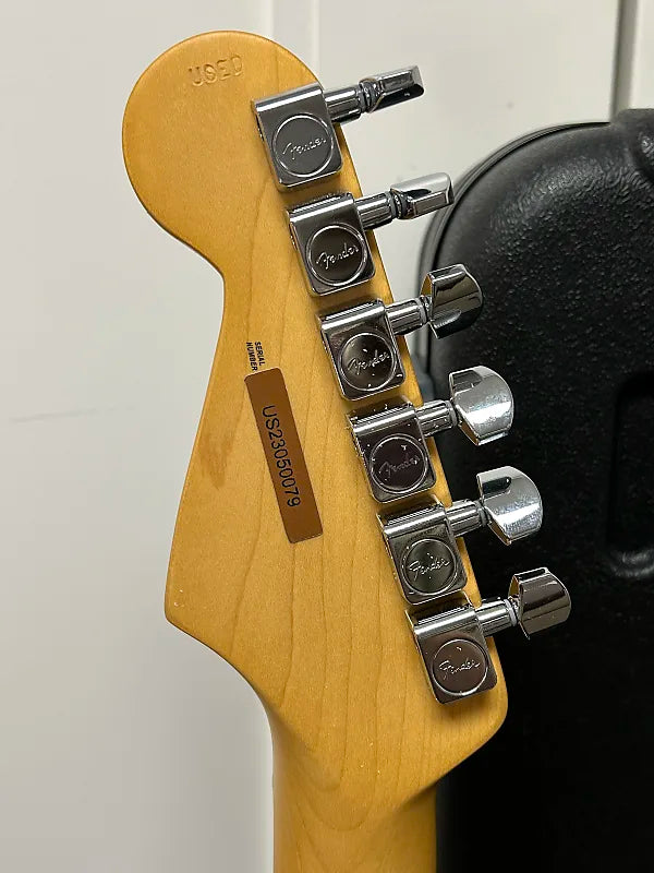 Fender American Professional II Stratocaster HSS with Maple Fretboard - Sienna Sunburst