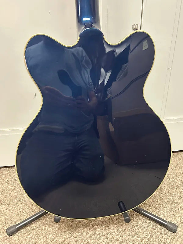 Gretsch G5622T Electromatic Center Block Double-Cut Semi Hollow Body Guitar with Bigsby - Midnight Sapphire