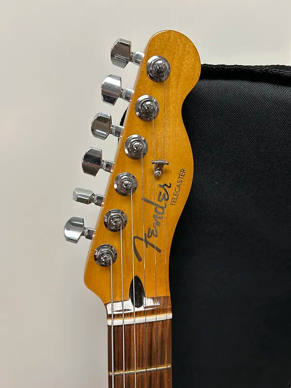 Fender Player Plus Nashville Telecaster with Pau Ferro Fretboard - Sienna Sunburst