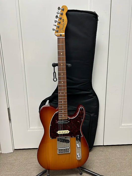 Fender Player Plus Nashville Telecaster with Pau Ferro Fretboard - Sienna Sunburst