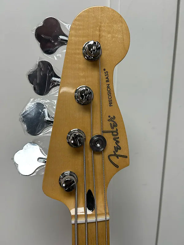 Fender Player Precision Bass with Maple Fretboard - Tidepool