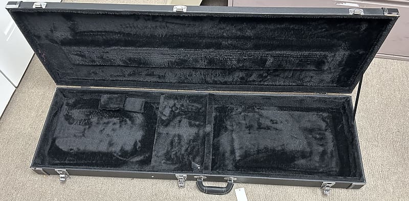 Aria CG-150B Hard Shell Bass Case - NEW