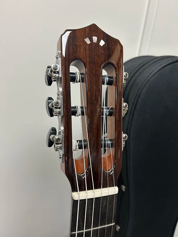 Cordoba C10 Crossover Spruce Top Nylon-String Classical Acoustic Guitar - Natural