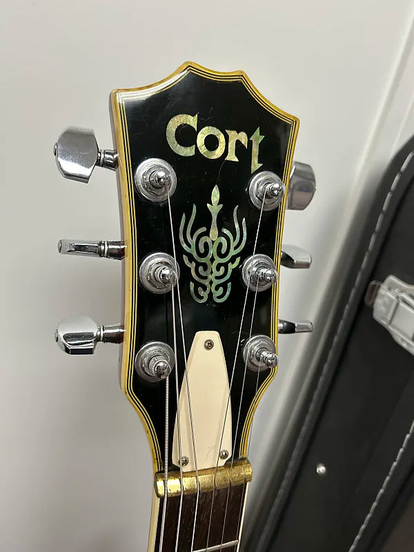 Cort Single Cut 1986 Electric LP Style Guitar w/Case