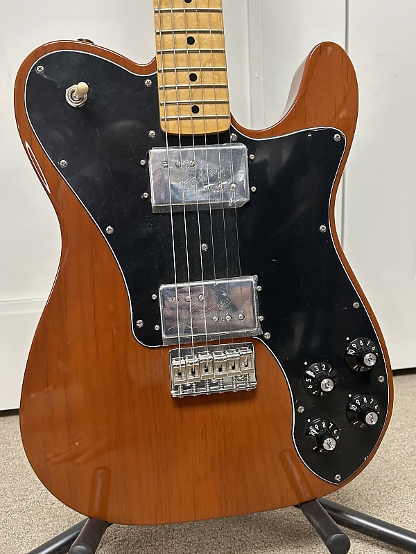 Fender Vintera '70s Telecaster Deluxe with Maple Fretboard - Mocha