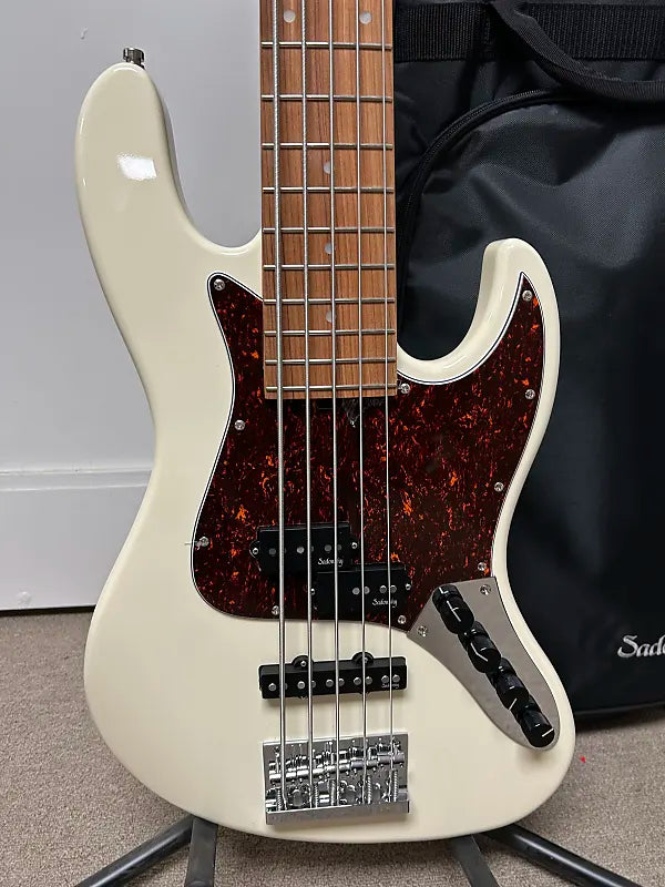 Sadowsky MetroExpress Hybrid P/J Bass 5-String with Pau Ferro Fretboard - Olympic White