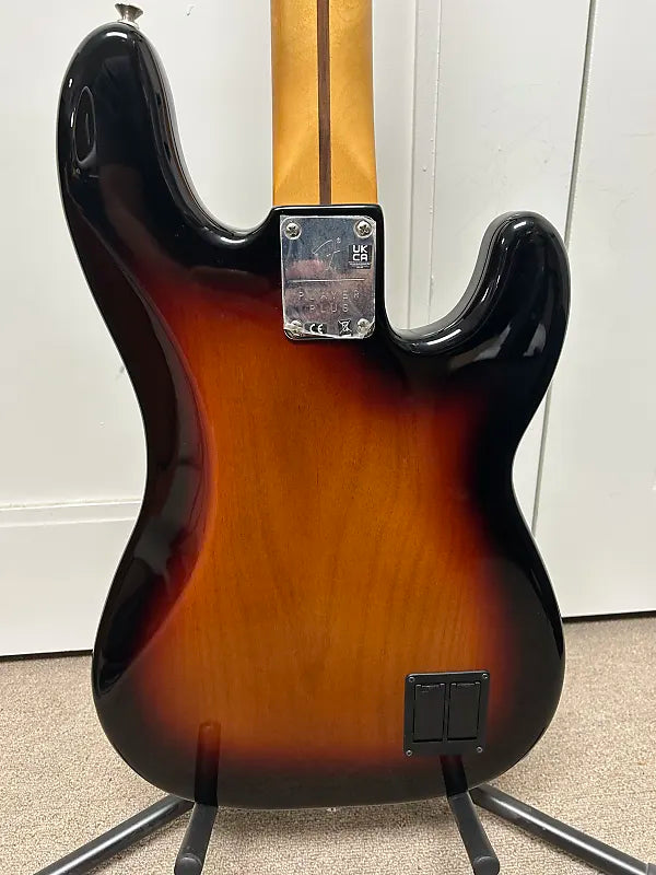 Fender Player Plus Active Precision Bass Left-Handed - 3-Color Sunburst