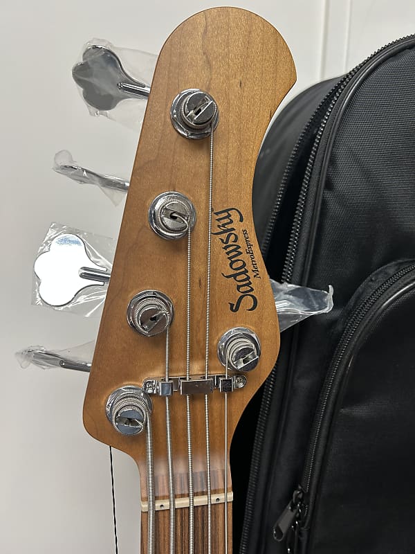 Sadowsky MetroExpress 21 Fret Vintage M/J Bass 5 String Morado Fretboard - Tobacco Sunburst