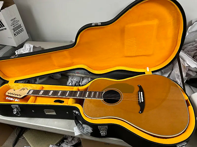 Fender California Series King Vintage Acoustic Electric Guitar - Aged Natural