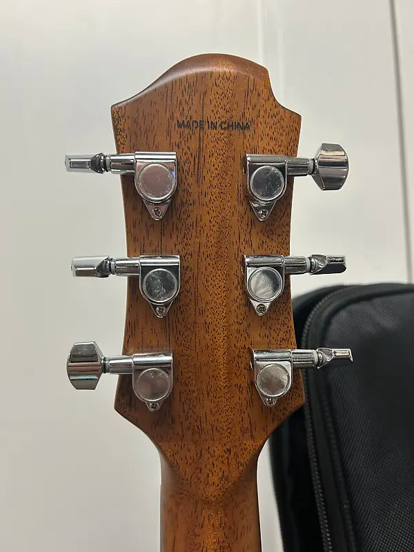 Zemaitis CAF-80H-DBK Acoustic Guitar w/Electronics - Black