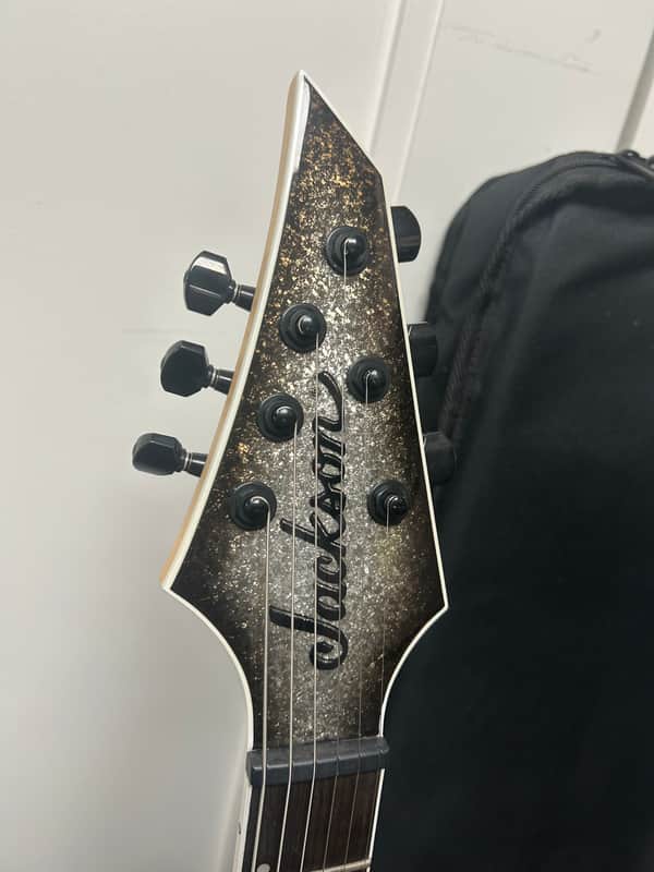 Jackson Pro Plus Series DK Modern Evertune EVTN6 - Silver Sparkle