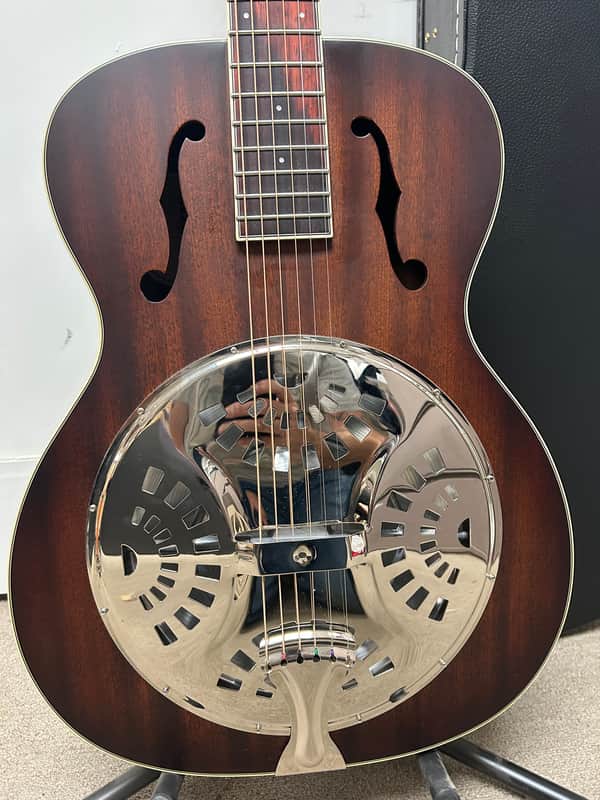 Fender Paramount PR-180E Resonator w/Electronics - Aged Cognac Burst