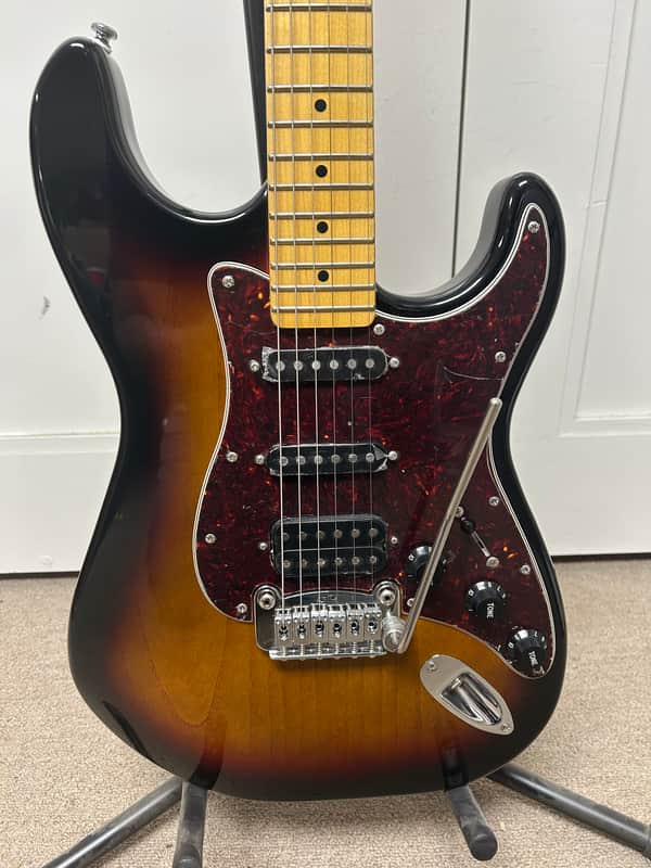 G&L Tribute Series Legacy HSS Electric Guitar w/Maple Fretboard - 3-Tone Sunburst