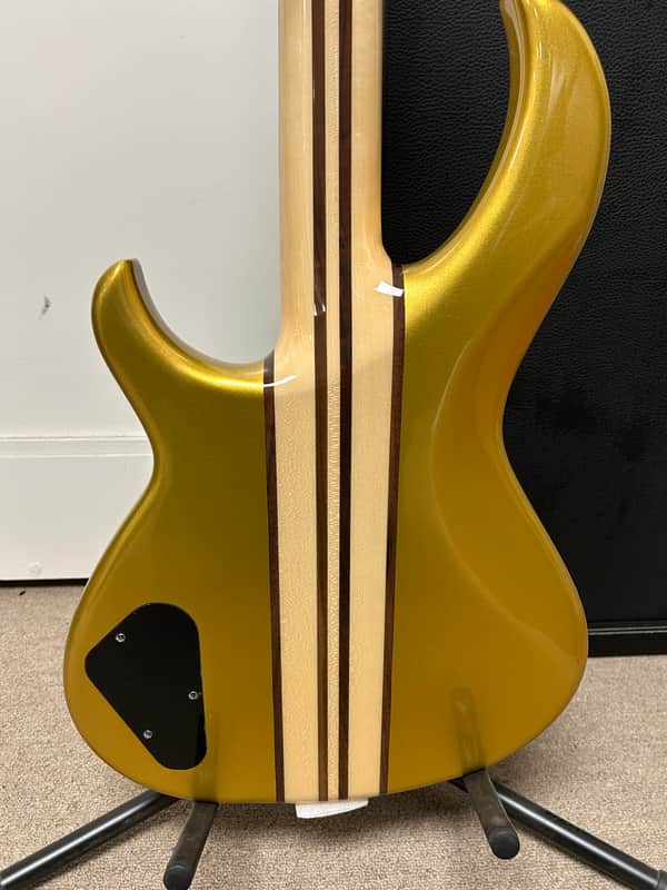 Aria Pro II SB-700 Four String Bass Guitar - Gold Wing w/Free Hard Case