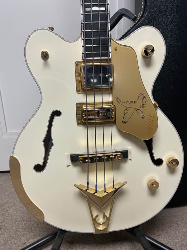 Gretsch G6136B-TP Tom Petersson Signature Falcon Semi Hollowbody Bass Guitar - White