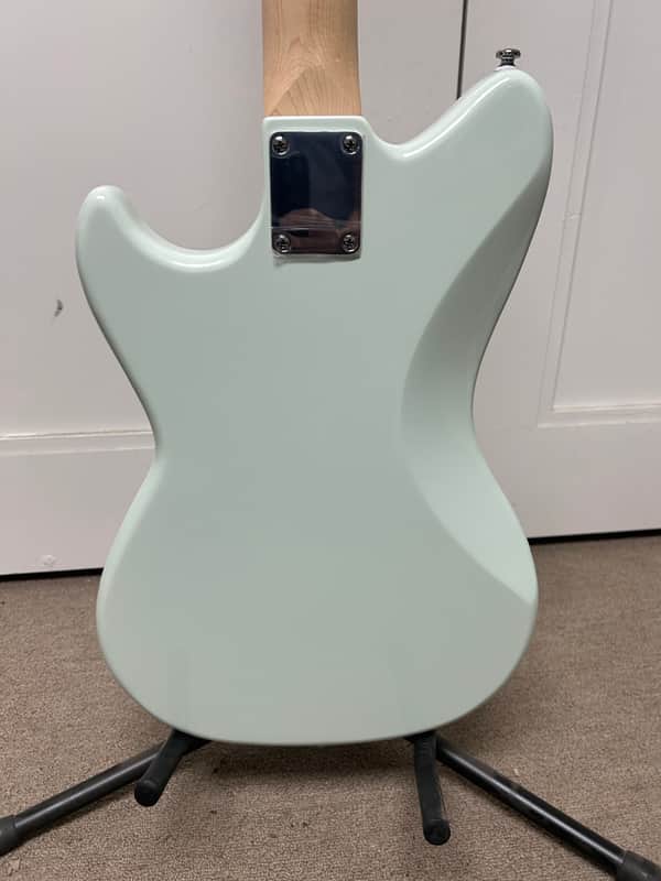 G&L Tribute Series Fallout Short Scale Bass w/Maple Fretboard -Surf Green