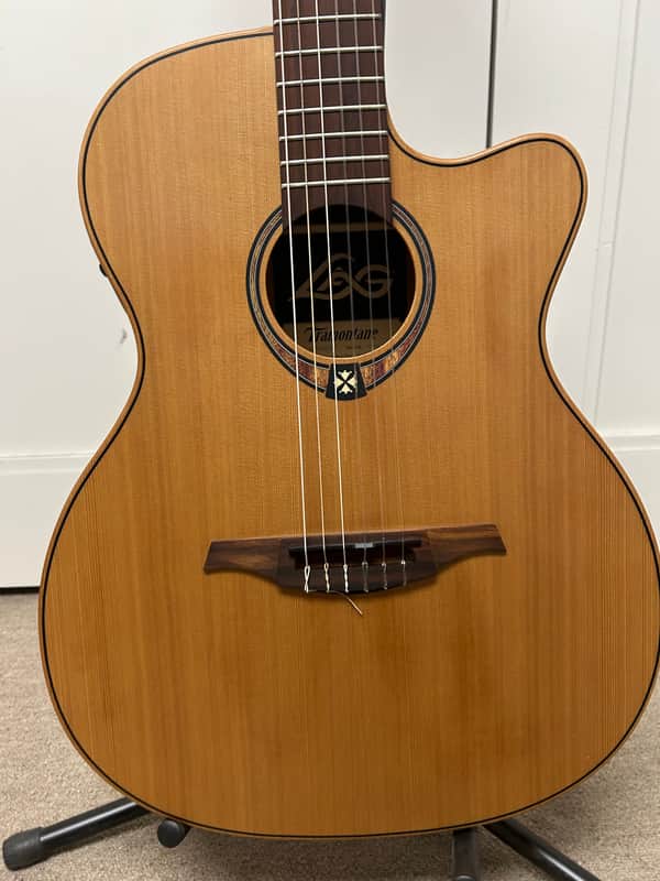 Lag Tramontane TN170ASCE Slim Auditorium Acoustic Guitar w/Electronics- Natural B-Stock