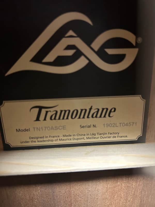 Lag Tramontane TN170ASCE Slim Auditorium Acoustic Guitar w/Electronics- Natural B-Stock